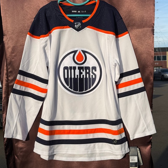 NWT Men's Size 52 L Adidas NHL Edmonton Oilers Away White Hockey Jersey